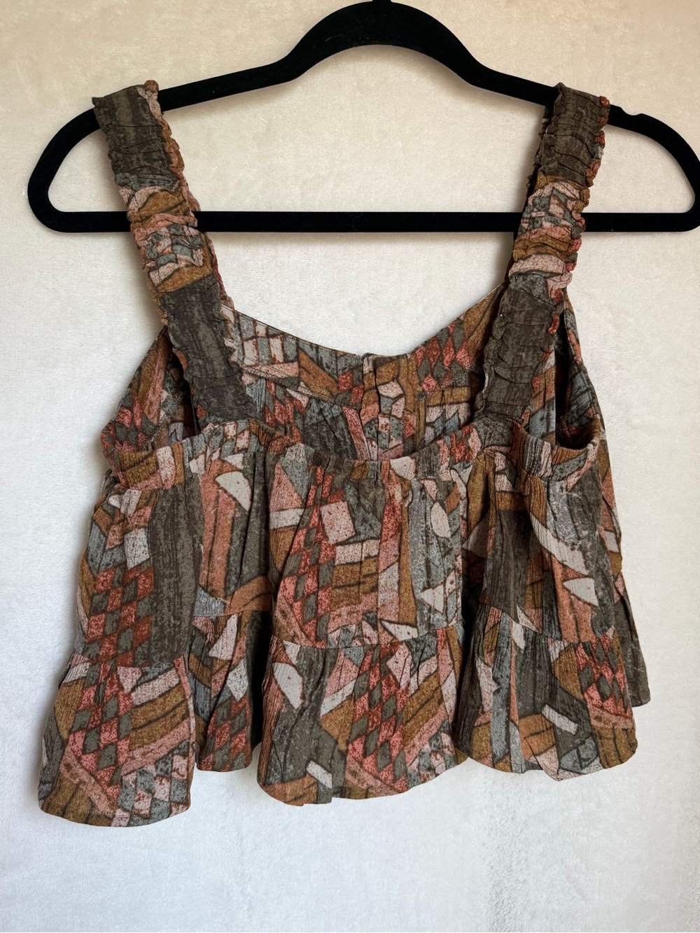 Patterned Button-Front Peplum Tank Top - Picture 3 of 5